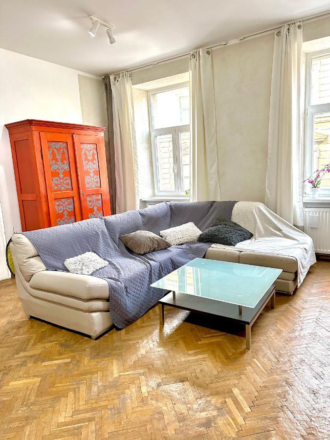 Charming Apartament City Center Timişoara Exteriör bild