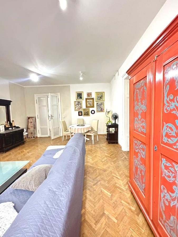 Charming Apartament City Center Timişoara Exteriör bild